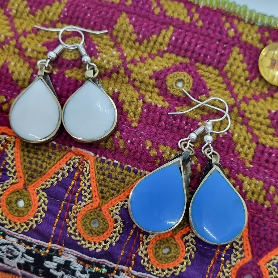 Lost Lover - Lightweight Tribal Stone Earrings - White and Blue